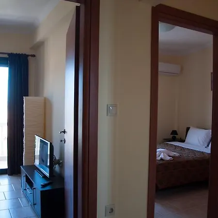 Aparthotel Suites Diakopto