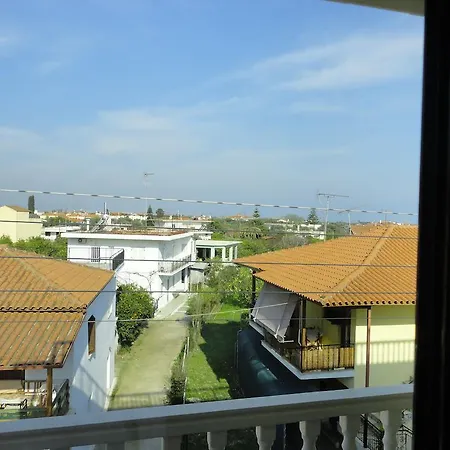 Aparthotel Suites *