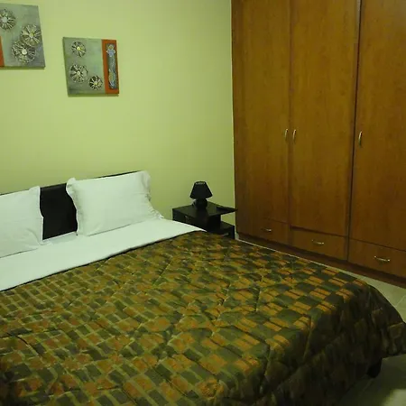 Aparthotel Suites